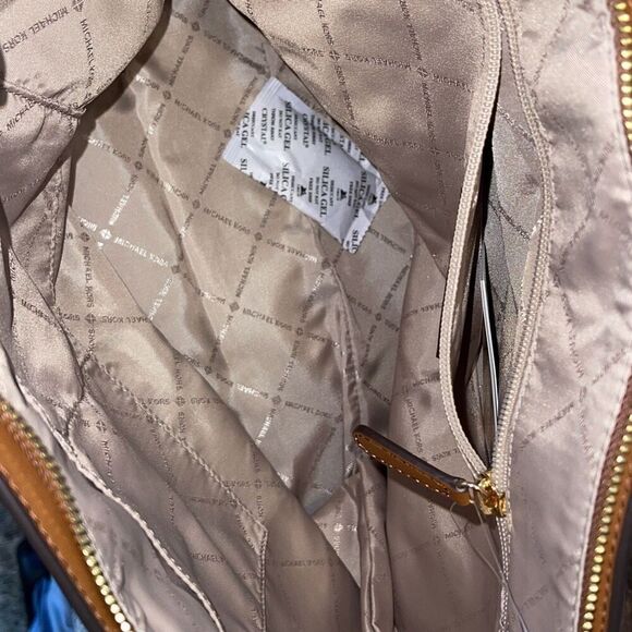 NWT Michael Kors Womens Large Brown Jet Set Monogram Travel Tote Purse Handbag - Picture 5 of 8